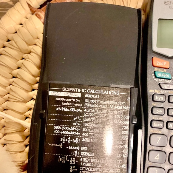 SHARP D.H.L scientific calculator - Picture 3 of 4